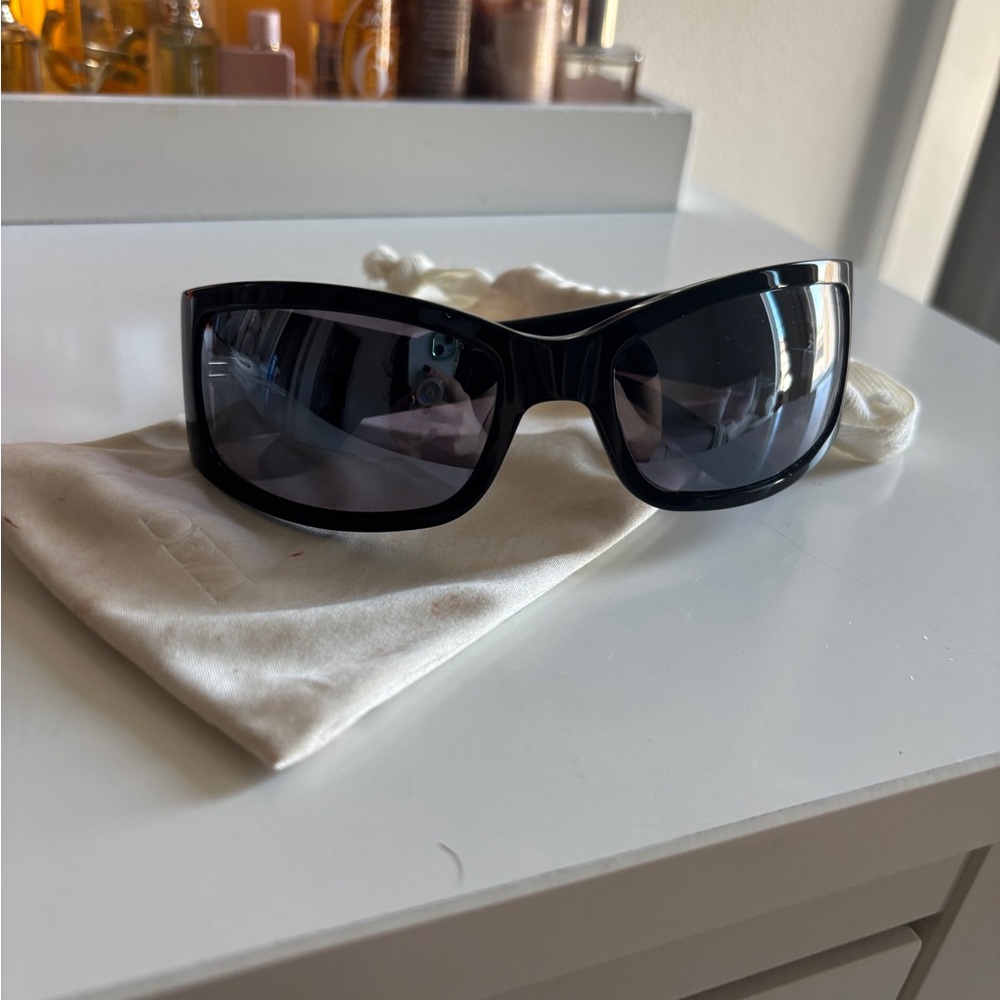 Dezi x Monet Black Sunglasses